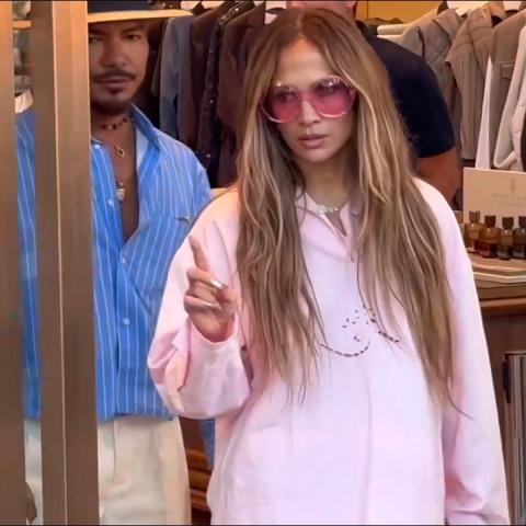 جينيفر لوبيز - Istanbul - مصدر من يوتيوب