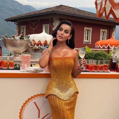 يومي بيوتي في حفل ما قبل الزفاف: فستان مستوحى من مغيب الشمس