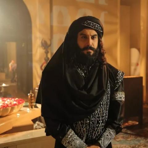 قصي خولي في كواليس مسلسل هارون الرشيد - صورة من السوشيال