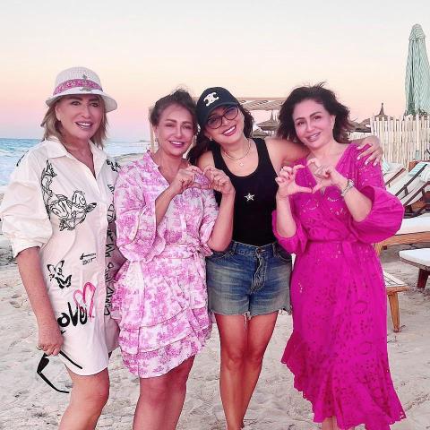 أنغام رفقة إلهام شاهين وليلى علوي وإيناس الدغيدي