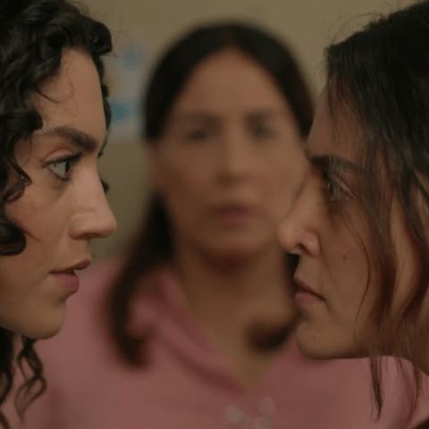 مسلسل سلمى الحلقة 32 - مسلسل امرأة التركي - مصدر الصورة شاهد