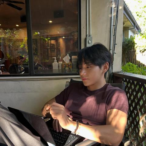 كيم تايهيونغ - V -  من BTS