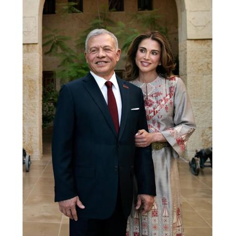 إطلالتان جديدتان للملكة رانيا: مزيج بين الأصالة والأناقة العصرية