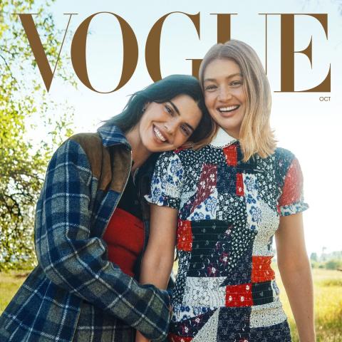 جيجي حديد وكيندال جينير بتصاميم من ميو ميو