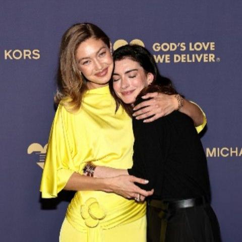 أزياء النجمات في حفل Golden Heart من جيجي حديد إلى آن هاثاوي