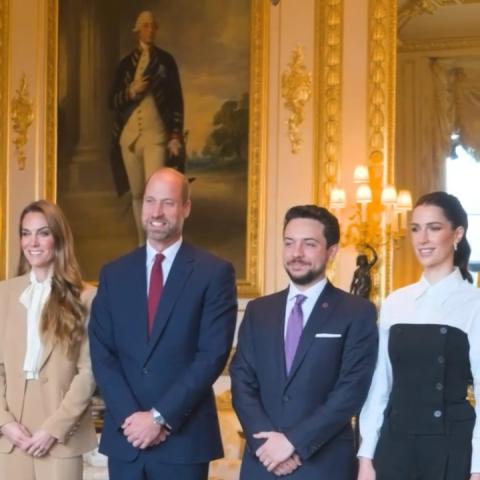 إطلالة الأميرة رجوة بالأبيض والأسود والأميرة كيت ميدلتون بلون محايد في وندسور