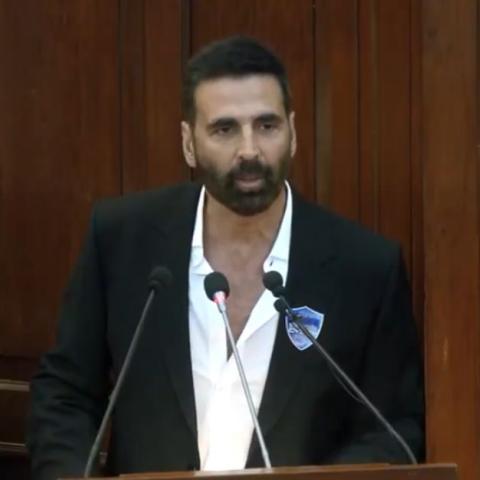 أكشاي كومار - إكس