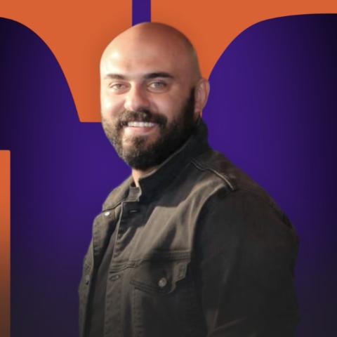 أحمد صلاح حسني - صورة معدلة