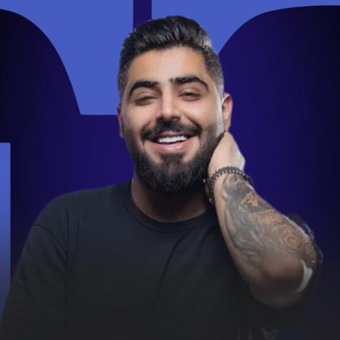 الأخرس يرد على انتقادات " حرب " من حفله بحلب