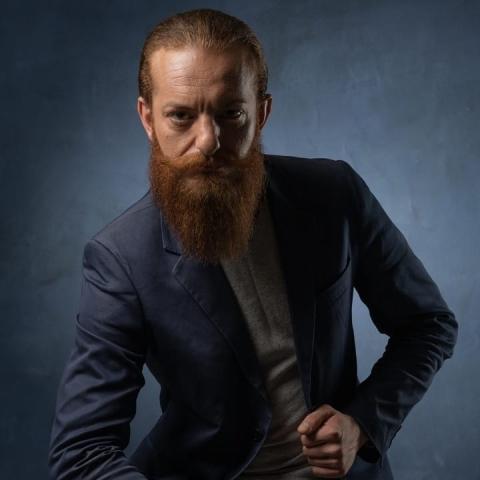 أويس مخللاتي