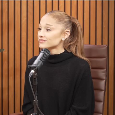 أريانا غراندي -  Good Hang with Amy Poehler