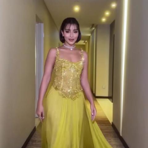 بلقيس بفستان كورسيه مطرّز  ومجوهرات ميسيكا الماسية