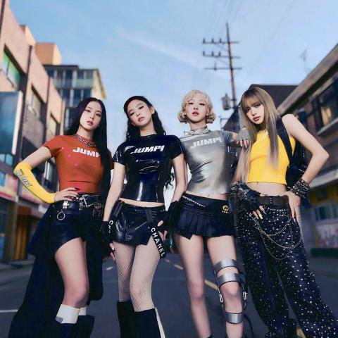 فرقة بلاكبينك - إنستغرام