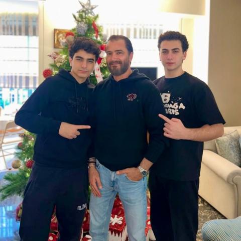 جيسكار أبي نادر مع أولاده