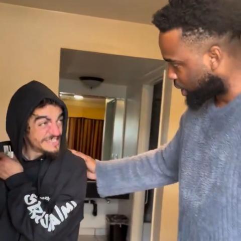 دانيال كورتيس لي وتايلور تشيس - إكس