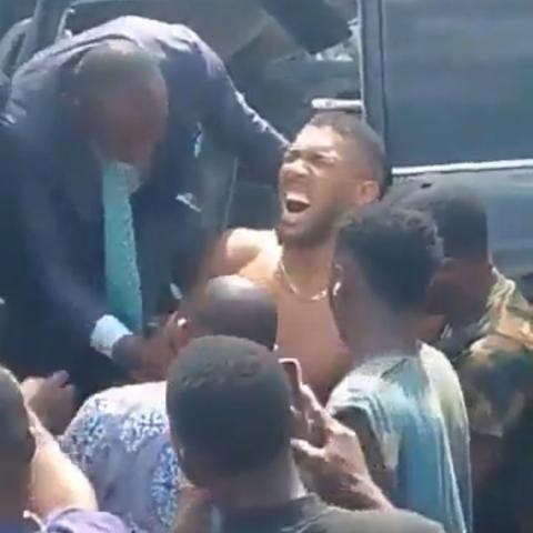 أنتوني جوشوا - إكس