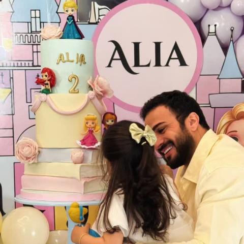 ألكسندر علوم  و ابنته عليا