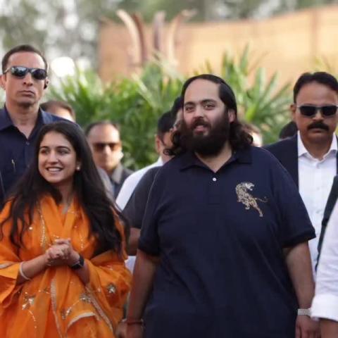 أنانت أمباني -  راديكا ميرشانت