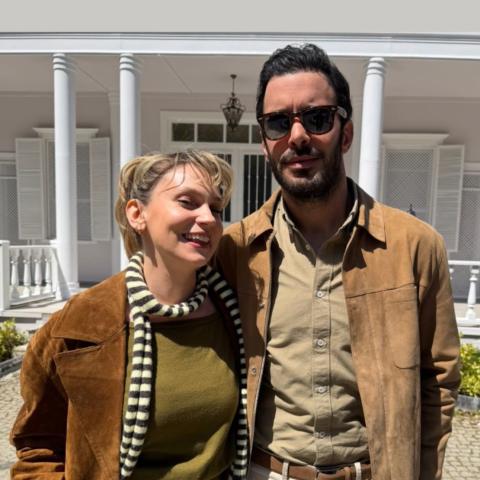 باريش أردوتش وفرح زينب عبدالله من كواليس تصوير فيلم Soy - صورة معدلة