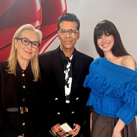 ميريل ستريب وآن هاثاواي بأناقة عصرية برفقة كاران جوهار - الصورة من انستغرام كاران جوهار