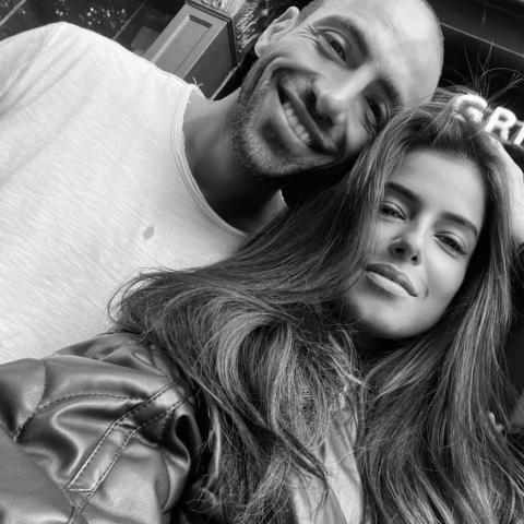 مريم عامر منيب وخطيبها - صورة من إنستغرام