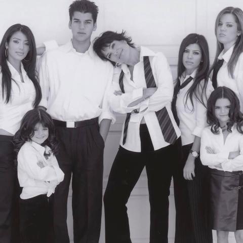 Karashian- Jenner - عيد الأم 2026