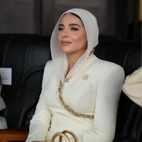آية السيسي بفستان مستوحى من الحضارة المصرية بتوقيع مرام بورهان