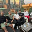 محمد صلاح مع أصدقائه في ليفربول - إكس
