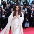 آيشواريا راي باتشان بالـ "ساري" في مهرجان كان