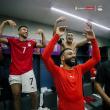 احتفال اللاعبين بتأهل منتخب مصر 