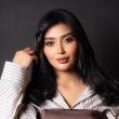 قلق على أميرة الشريف بعد نشرها صورة من المستشفى