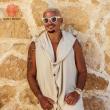 عمرو دياب يجمع طابع الـ Oversized و 3 ساعات Audemars Piguet - الصورة من Sony Music