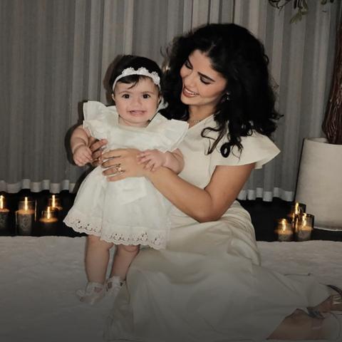 أصالة كامل وابنتها